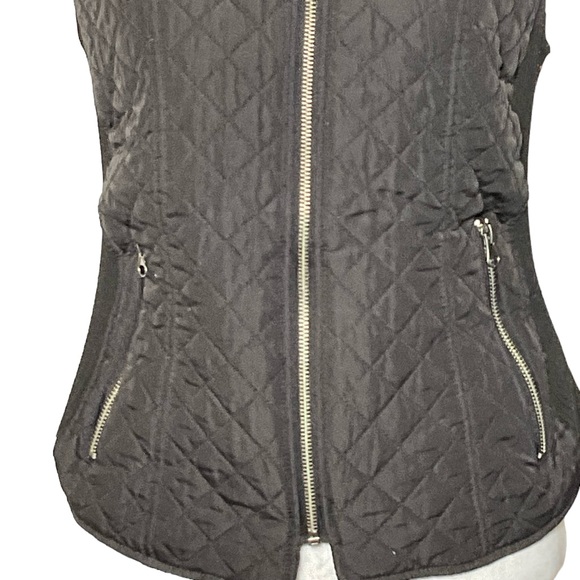 New Directions Woman’s Size Small Black Quilted Vest: Pre-loved - Picture 4 of 7